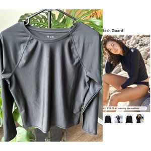 Aerie Rash Guard in True Black (LG)